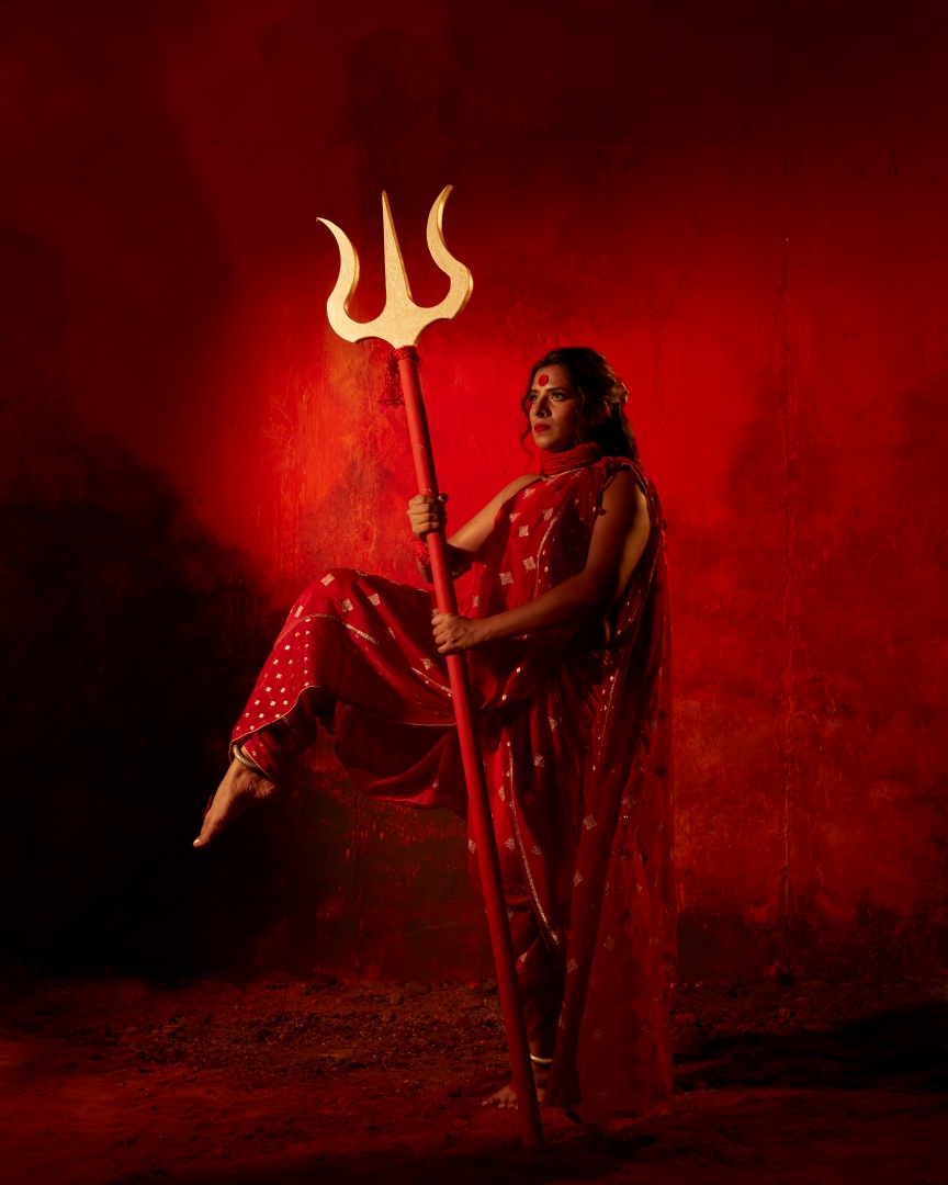 Home saree navarathiri red