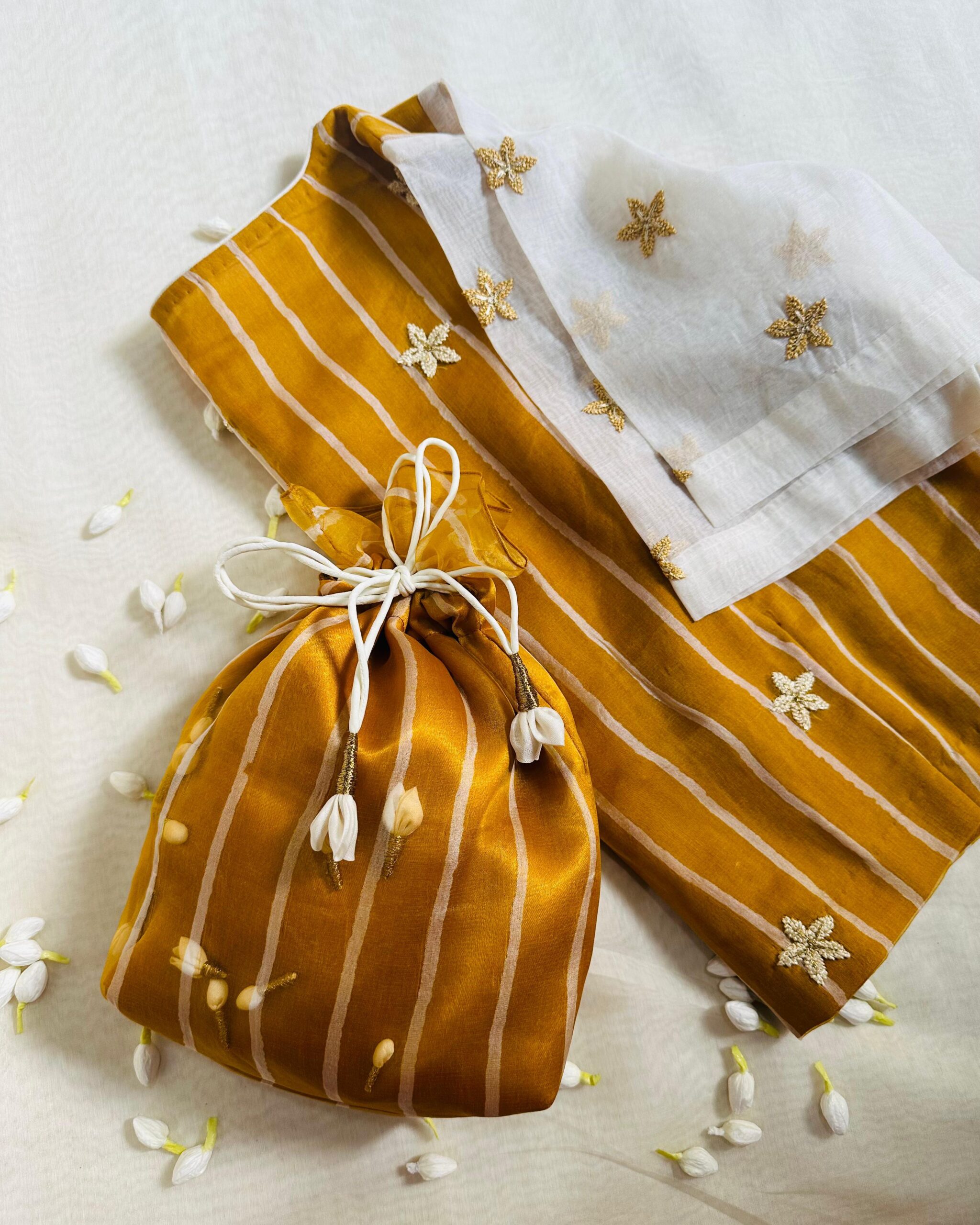 gul potli Sunlit Threads gul potli Sunlit Threads